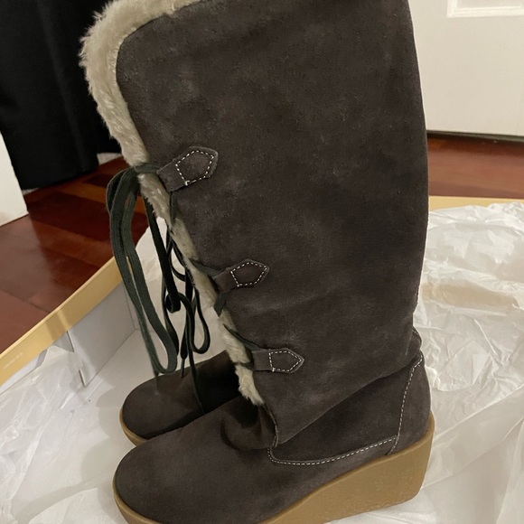 Michael Kors Shearling lace up wedge boots Women’s size 6.5 - Picture 6 of 6